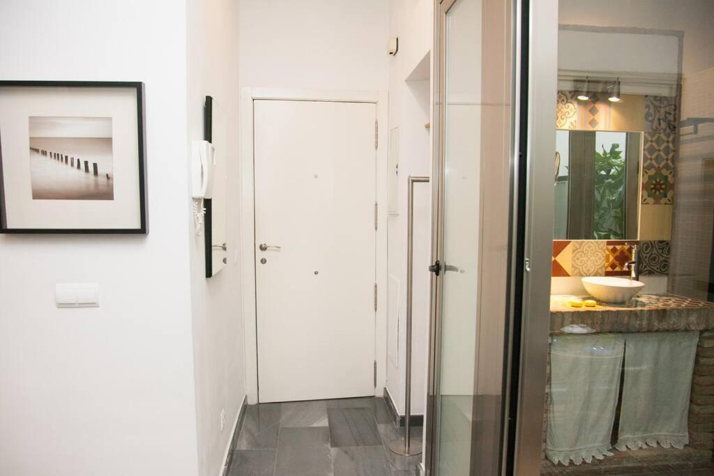Beautiful Silent Apartment Private Parking Sevilla Eksteriør billede